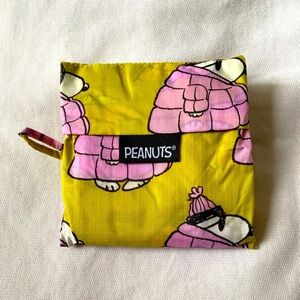NWOT Baggu x Peanuts Standard Puffer Snoopy Yellow/Pink